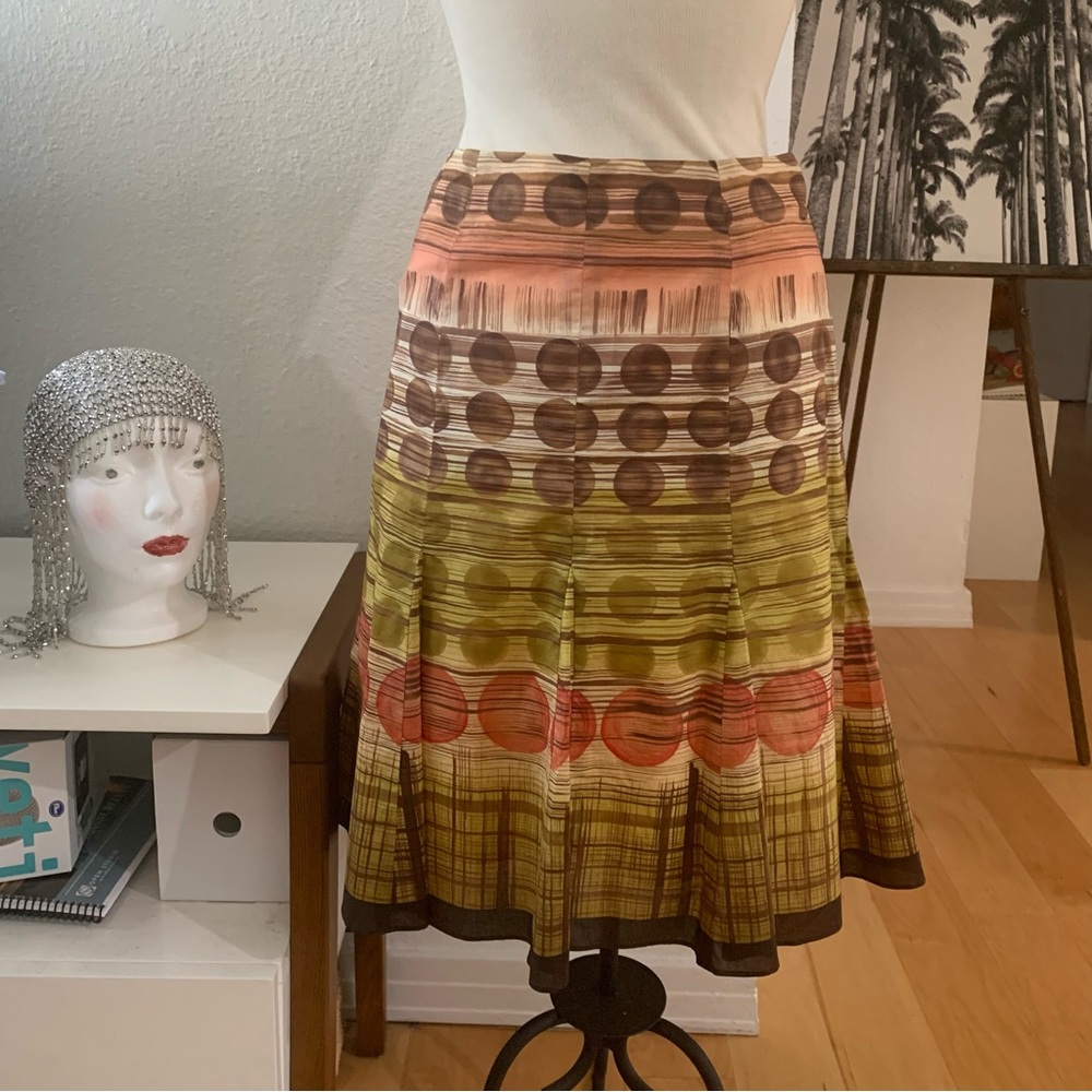 Talbots A-line skirt; 100% cotton; lined; graphic print in brown, peach, green